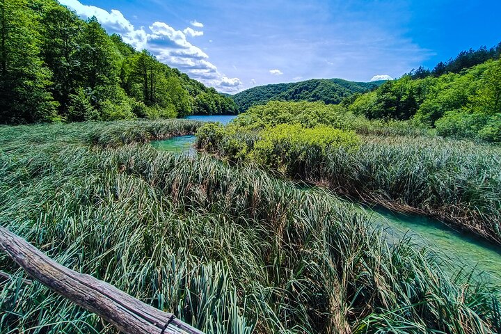Zagreb: Plitvice with Ticket & Rastoke Guided Tour Boat Ride