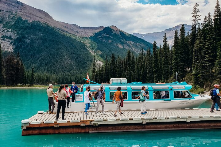 Jasper National Park Tour: Maligne Valley, Medicine Lake and Spirit Island