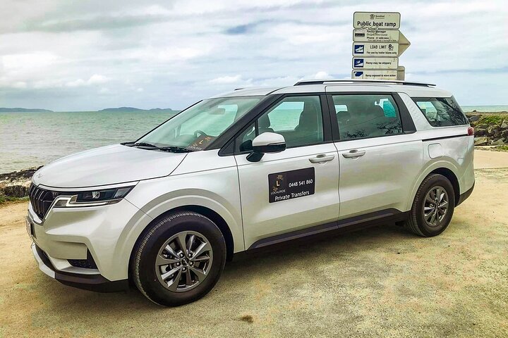 Cairns Airport to Port Douglas Private Transfer 1-7 Pax