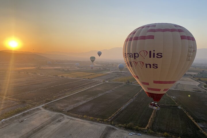 Full-Day Marmaris Pamukkale Tour With Hot Air Balloon Ride