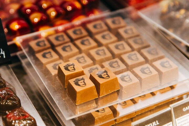 Ghent: Famous Belgian Chocolate Walking Tour with Tastings