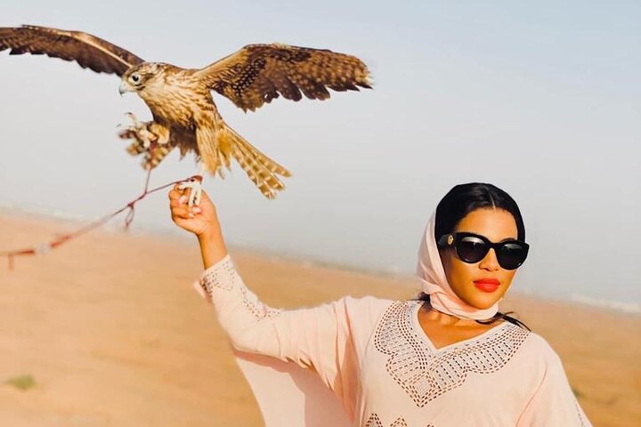 Dubai Evening4x4Desert Safari,BBQ Dinner,Belly Dance,Camel Ride