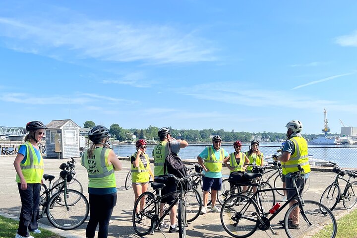 Islands & Harbor Bike Tour-Sightseeing + Exploring Must-See Sites