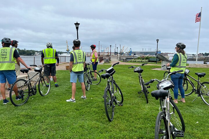 City of Portsmouth Bike Tour - Visit Historic Landmarks + Sites