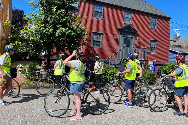 City of Portsmouth Bike Tour - Visit Historic Landmarks + Sites