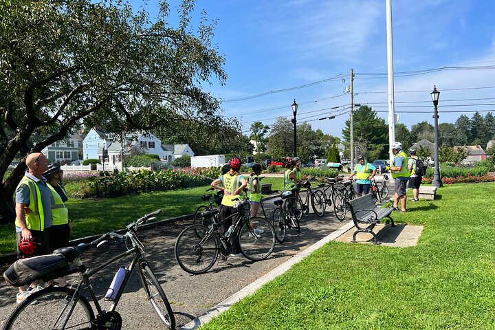 City of Portsmouth Bike Tour - Visit Historic Landmarks + Sites