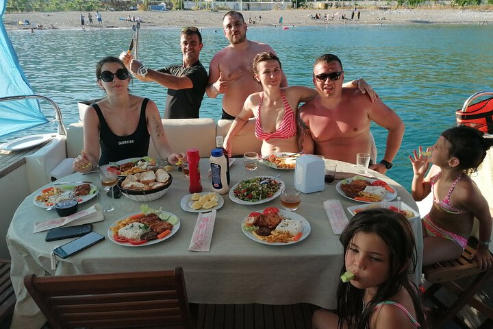 Private Luxury Yacht Tour in Alanya