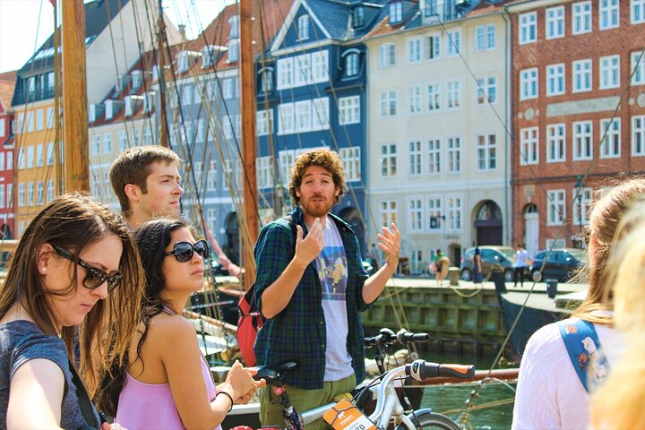3-hour Copenhagen City Highlights Bike Tour