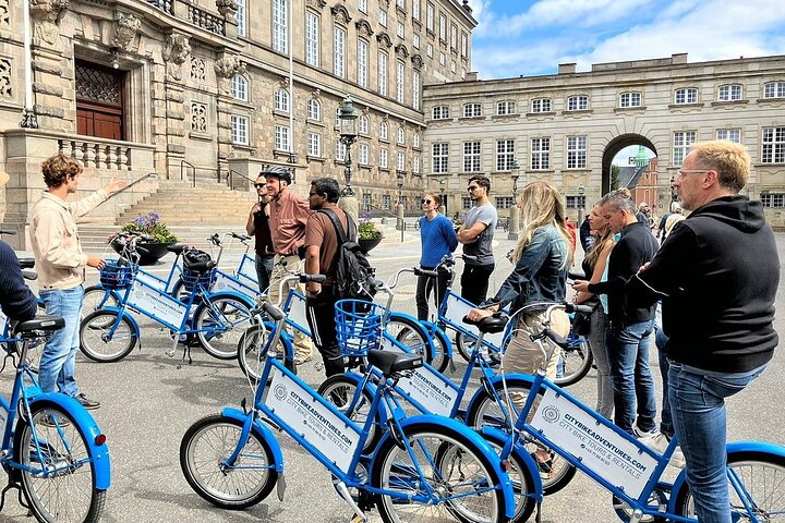 3-hour Copenhagen City Highlights Bike Tour