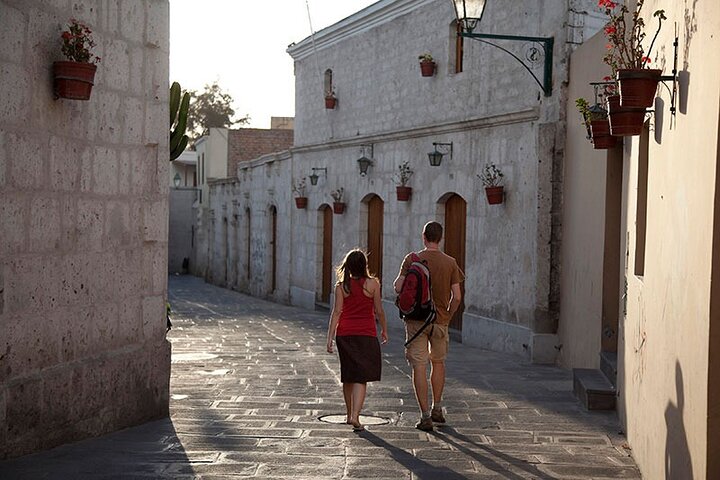 Guided tour of the city of Arequipa in private service