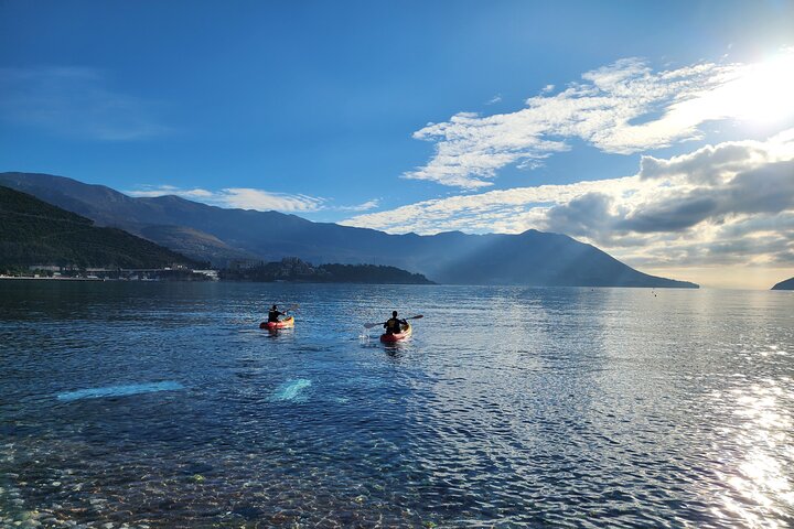 Budva Bay: Kayak & SUP Tour to Coastal Caves