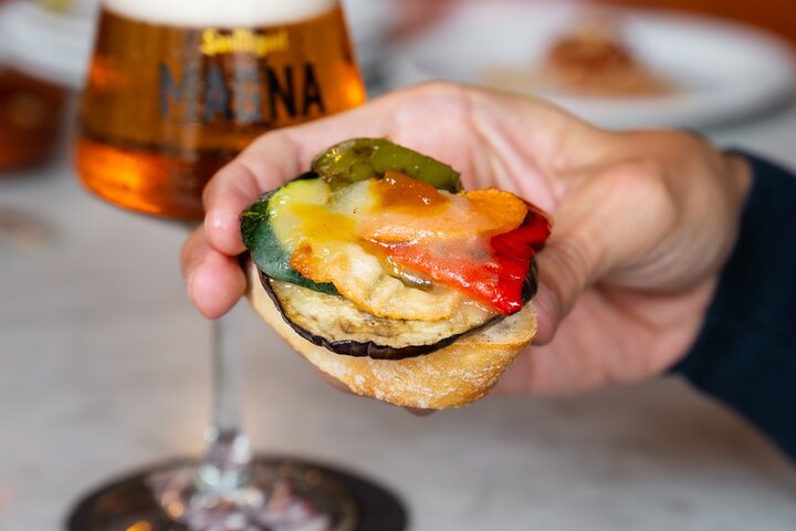 Gourmet Tapas and Wine Tour in Palma de Mallorca