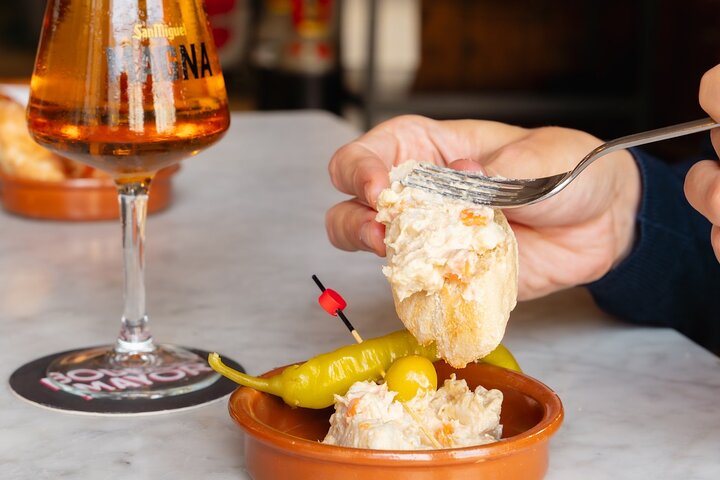 Gourmet Tapas and Wine Tour in Palma de Mallorca