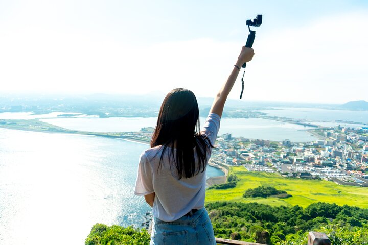 Full Day Essential Jeju Island Private tour for West Course