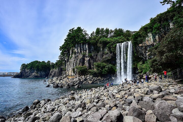 Full Day Essential Jeju Island Private tour for West Course