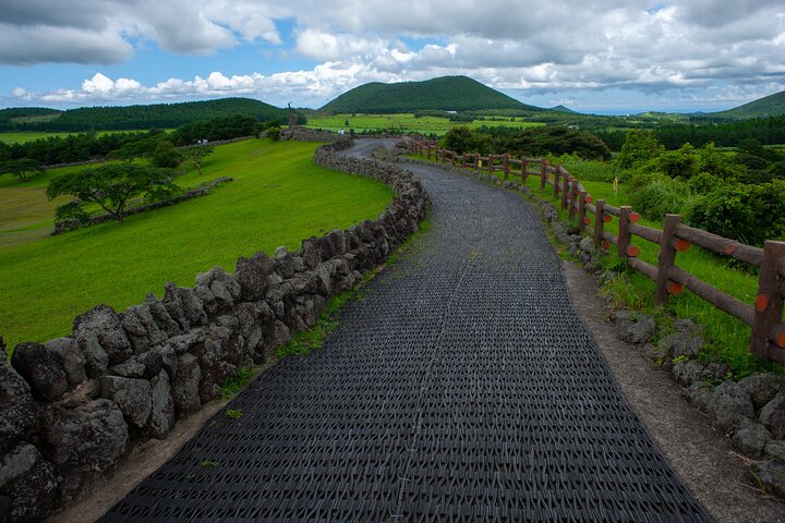 Full Day Essential Jeju Island Private tour for West Course