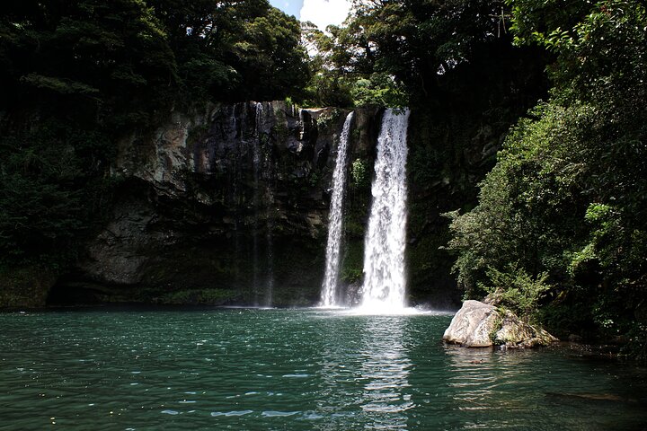 Full Day Essential Jeju Island Private tour for West Course