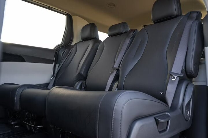 Cairns to Port Douglas Private Transfer After Hours 9 pm to 6 am