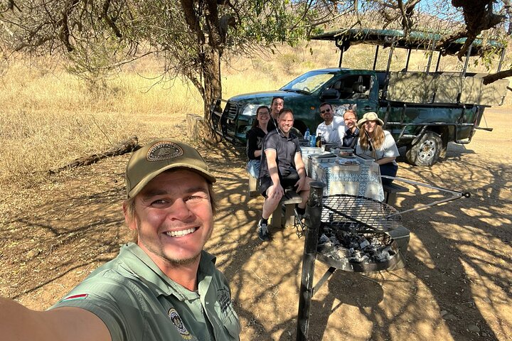 Six On Safari to Hluhluwe Imfolozi Game Reserve