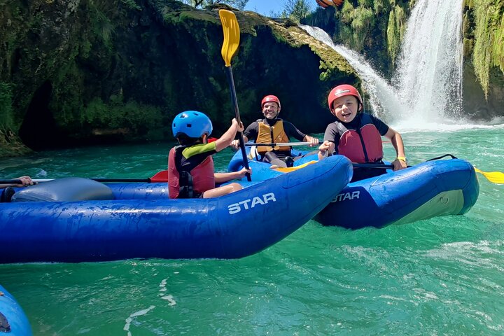 Kayaking Mreznica Waterfalls close to Plitvice Lakes