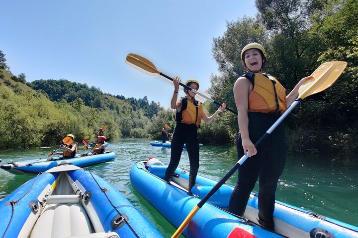 Kayaking Mreznica Waterfalls close to Plitvice Lakes