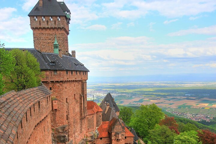 Price instead: From Strasbourg to Château ,Riquewihr and Colmar