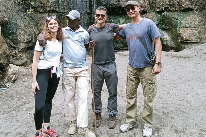 Day Trip to Hell's Gate and Lake Naivasha Boat Ride from Nairobi