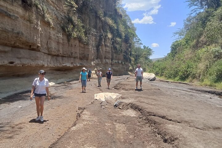Day Trip to Hell's Gate and Lake Naivasha Boat Ride from Nairobi