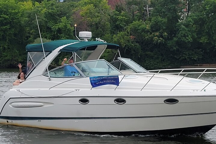2 Hour Private Sightseeing Charter Boat Cruise