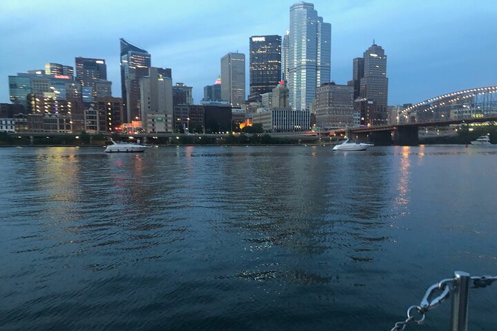 2 Hour Private Sightseeing Charter Boat Cruise