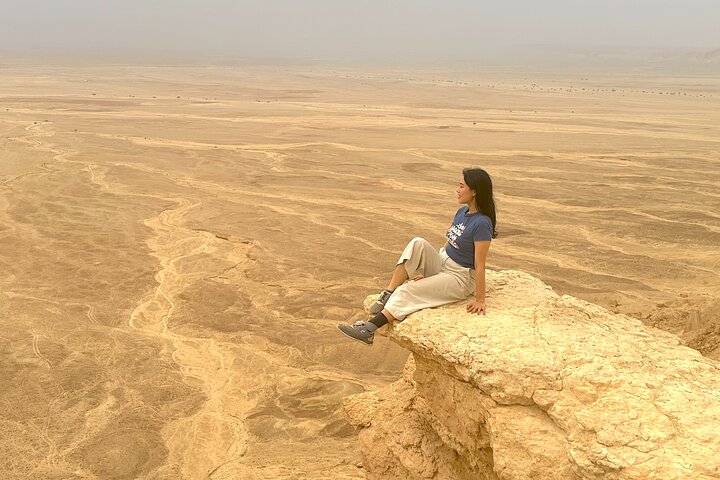 Sunset Edge of The World & Gazelle Reserve 4x4 Adventure: Riyadh