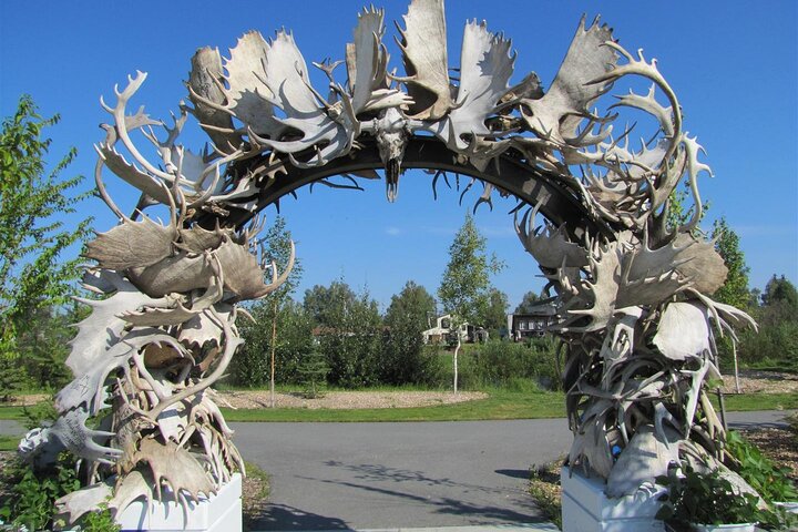 Fairbanks Top City Highlights Tour Summer/Fall