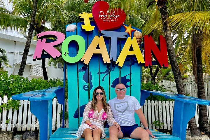 Roatán West Bay Beach Club with Private Driver