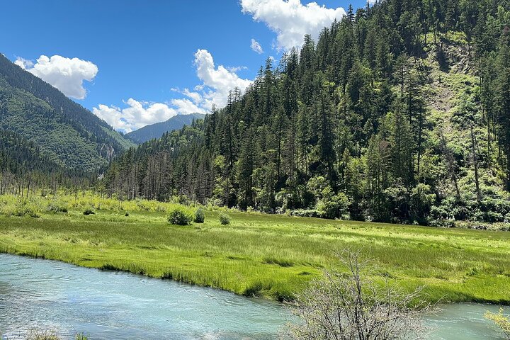 Jiuzhaigou National Park Ticket Booking