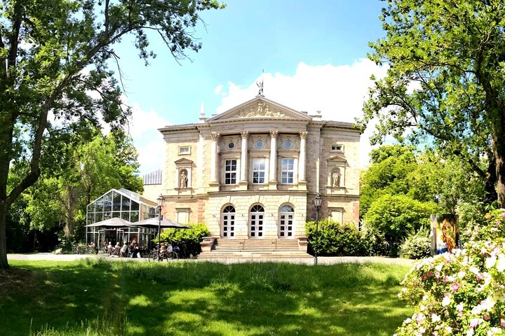 Explore Göttingen in 60 minutes with a Local