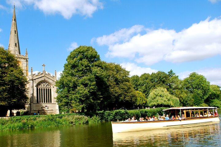 Stratford-upon-Avon: River Cruise and City Audio Tour