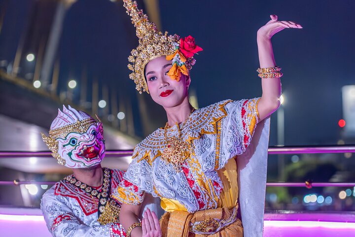 The Newest Luxury 5-Star Bangkok Chao Phraya Dinner Cruise