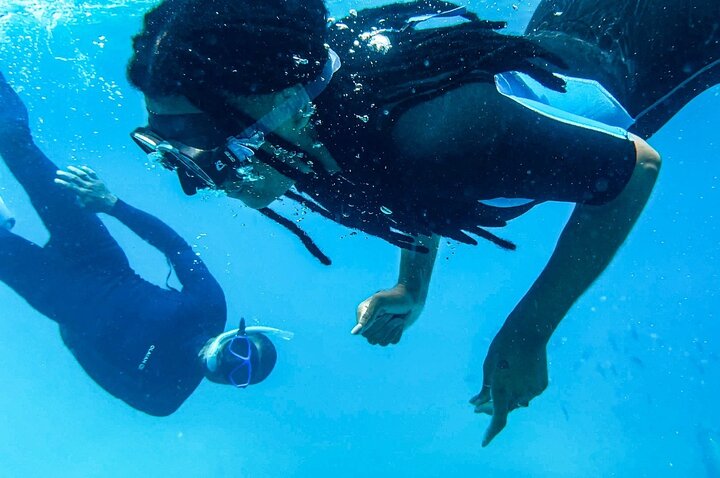 Snorkeling in Santa Maria Island of Salt