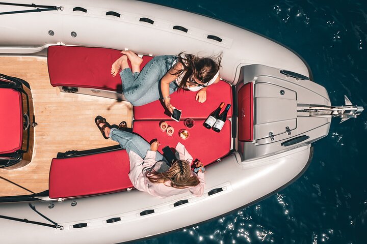 Foneas Beach Uncovered - A Luxury Sea Adventure from Kalamata