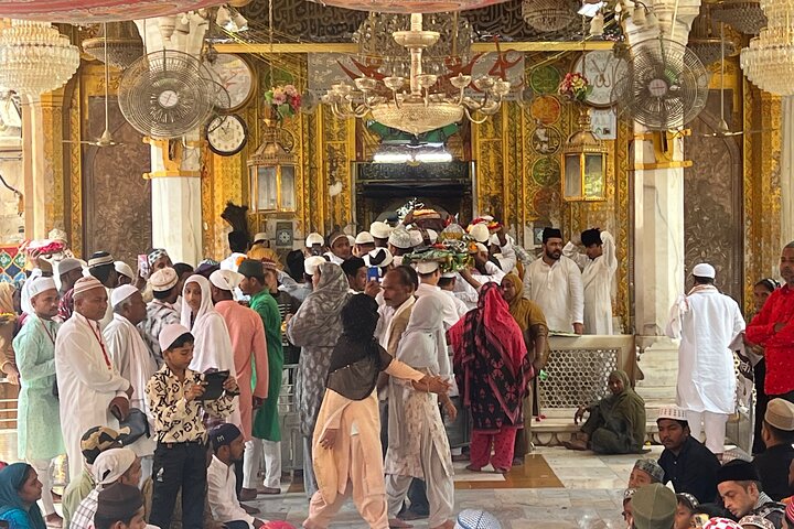 Full Day Spiritual Tour of Ajmer & Pushkar-The Pushkar Route