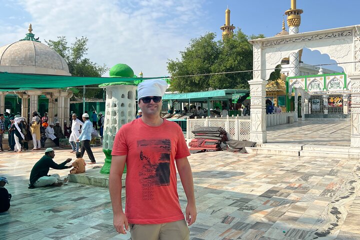 Full Day Spiritual Tour of Ajmer & Pushkar-The Pushkar Route