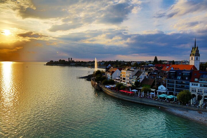 Friedrichshafen Private guided tour with wine tasting