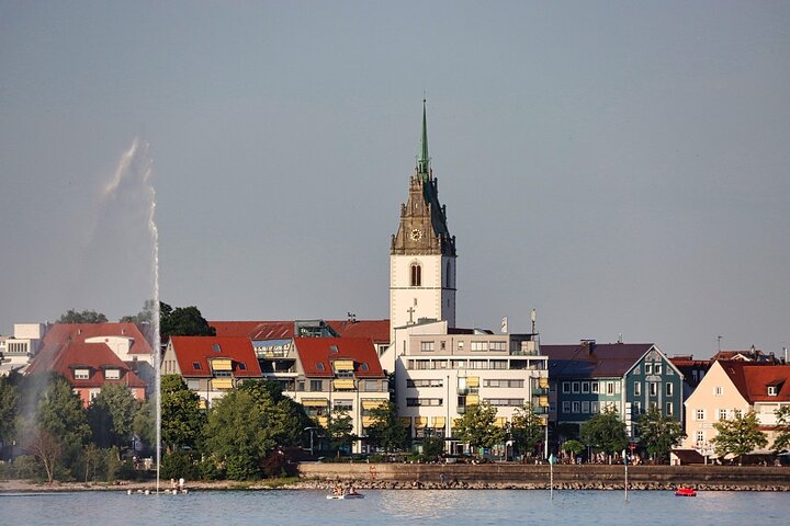 Friedrichshafen Private guided tour with wine tasting