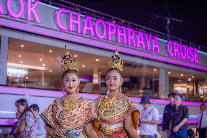 The Newest Luxury 5-Star Bangkok Chao Phraya Dinner Cruise