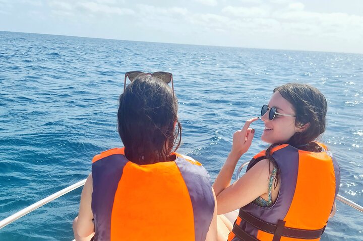 Snorkeling in Santa Maria Island of Salt
