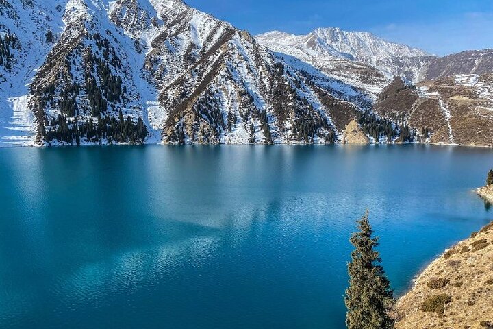 Big Almaty Lake Hike and Falcon Show Experience