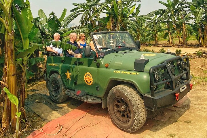 Hanoi Jeep Tour: Food, Culture and Fun by Vietnam Army Jeep