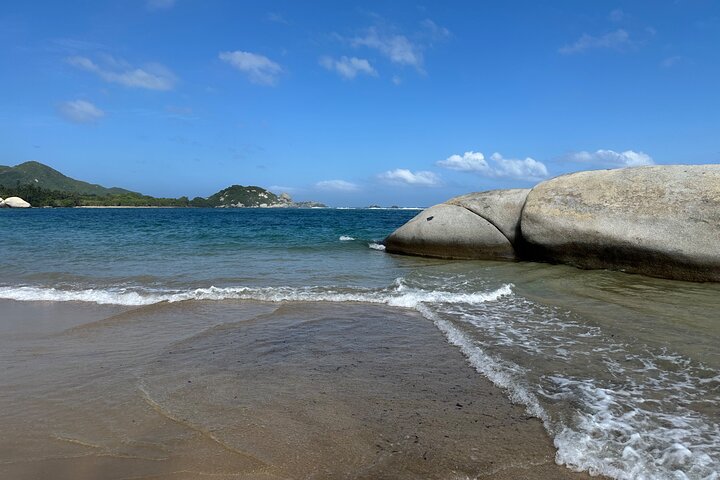 Private Tayrona Hike to Cabo San Juan: Bilingual Guide+Transport