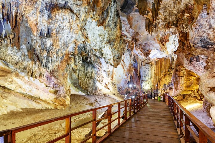 Zipline Dark cave & Paradise cave: Full-day Exploration
