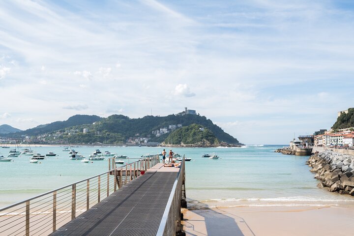 San Sebastian, Bilbao, and Guggenheim Tour from Biarritz